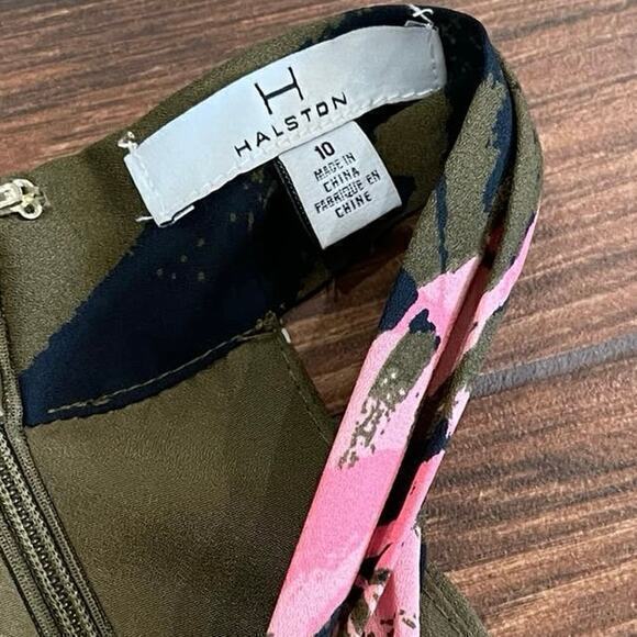 H by Halston Draped Halter Dress in Olive Floral 10‎ - Picture 6 of 9